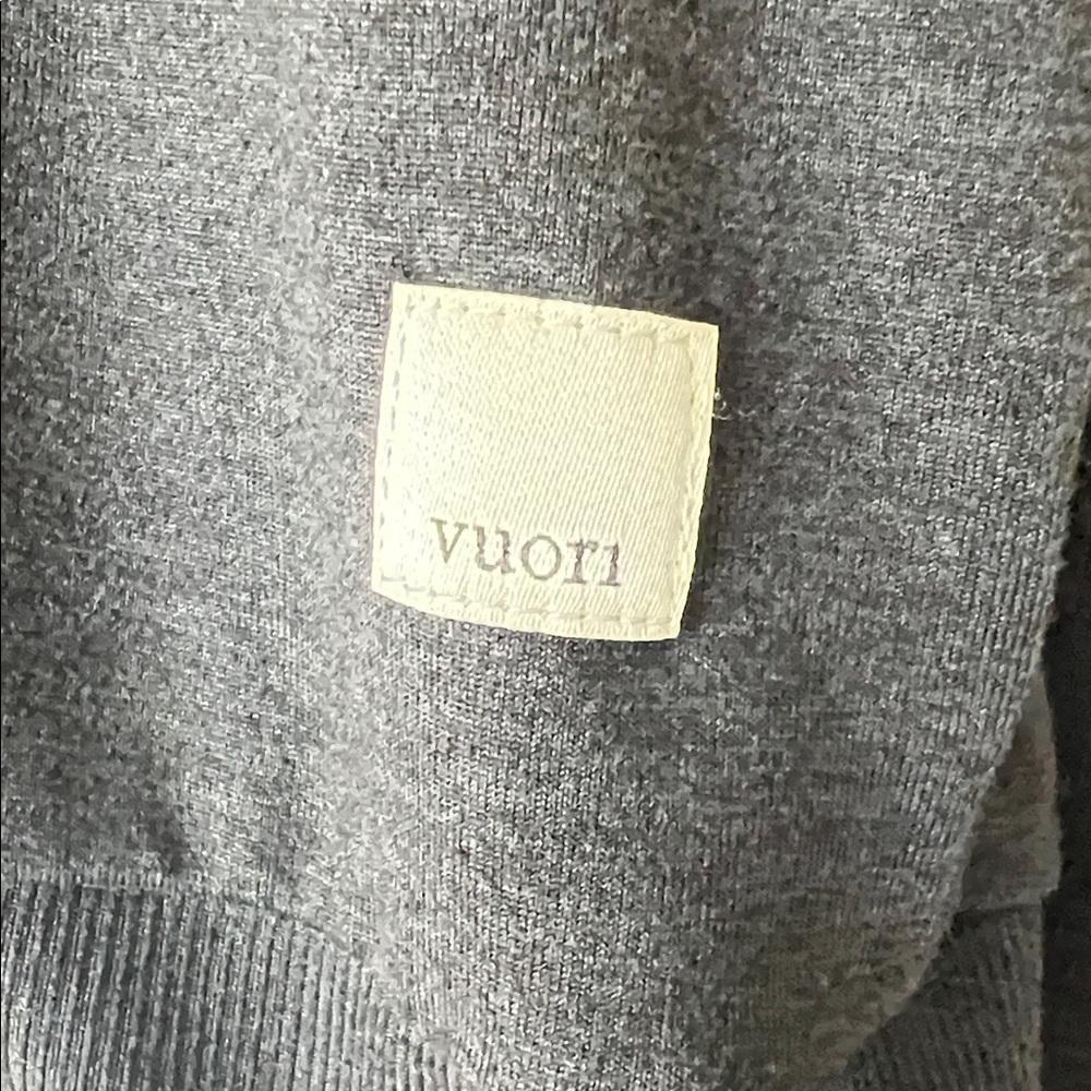 Vuori women’s Black Crewneck Pullover - Picture 3 of 5